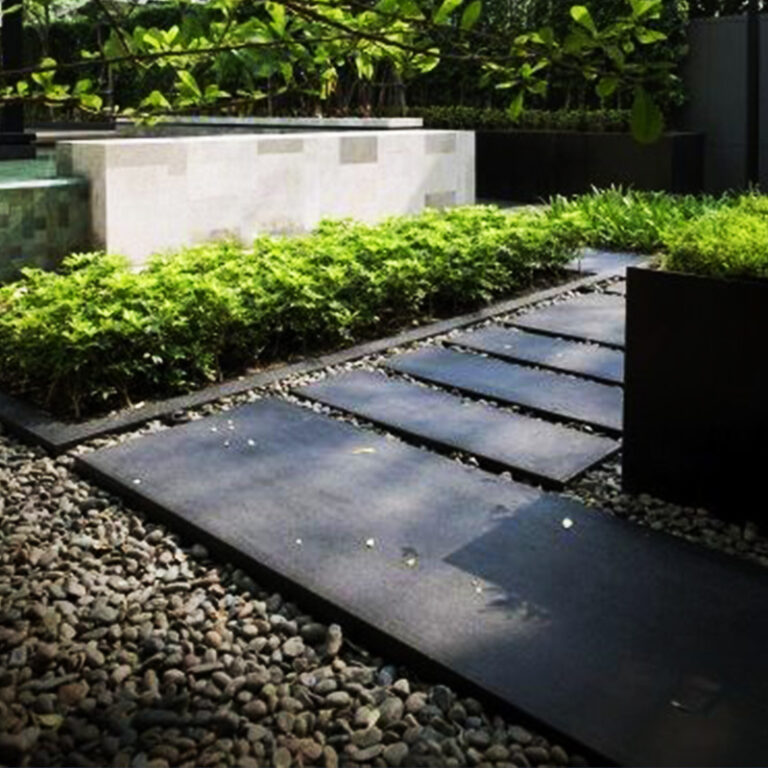 blackpaversmelbournepathstonepavingbluestone.jpg Pool Pavers
